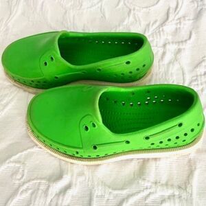 Native Green Boat Slip On Shoes Size Kids C9 / 9